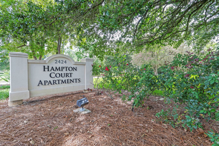 Hampton 38